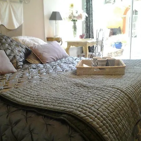 - Chambres D'hotes Castelmau * Le Lavandou